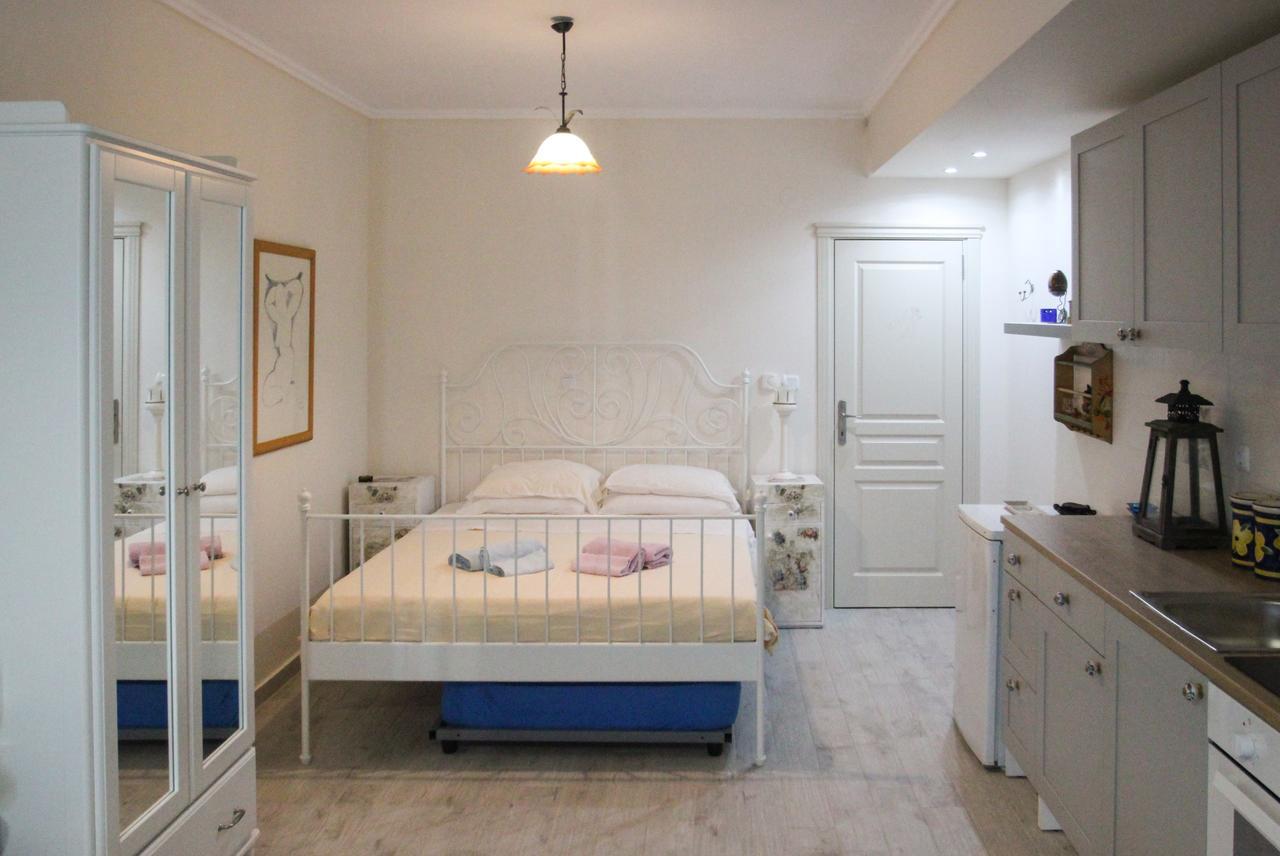 Angels Home Platanitis Bagian luar foto