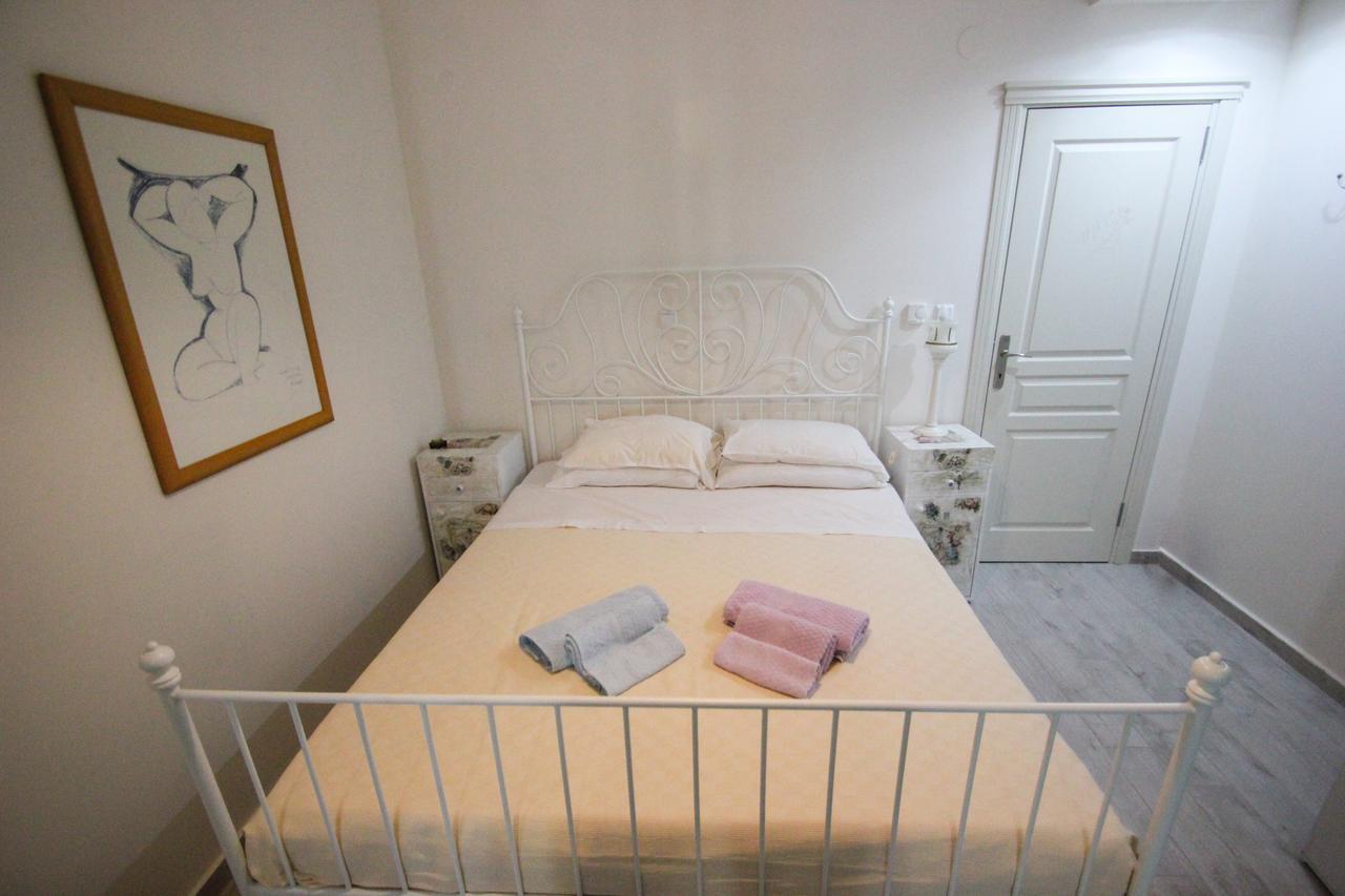 Angels Home Platanitis Bagian luar foto