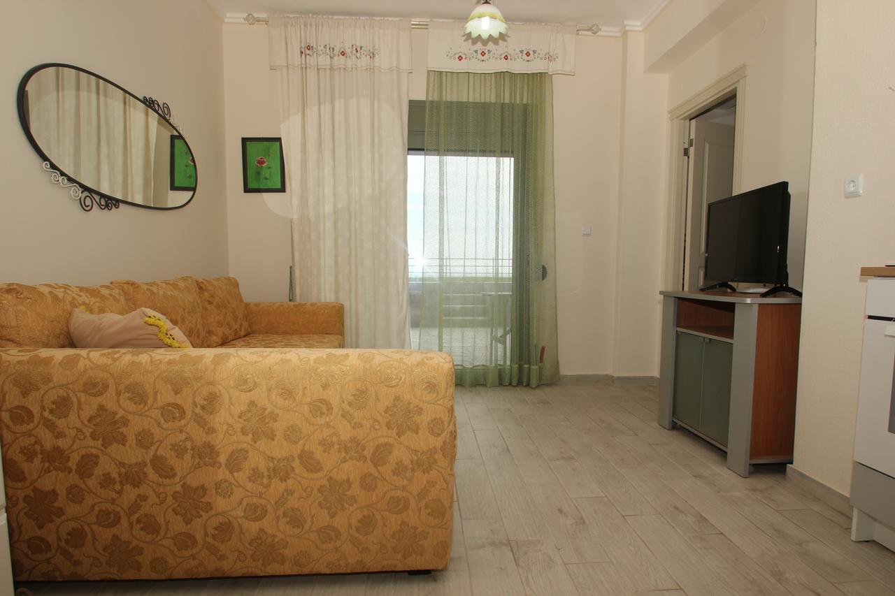 Angels Home Platanitis Bagian luar foto