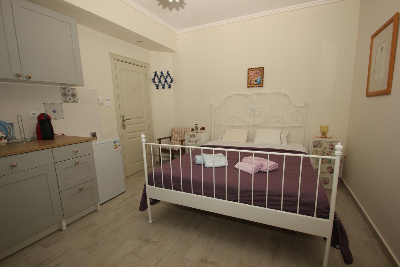 Angels Home Platanitis Bagian luar foto