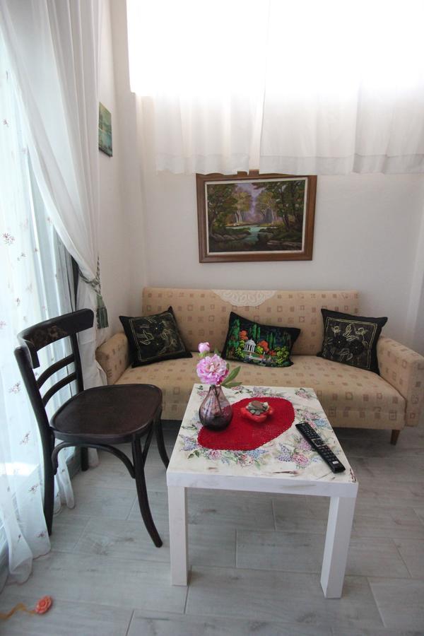 Angels Home Platanitis Bagian luar foto