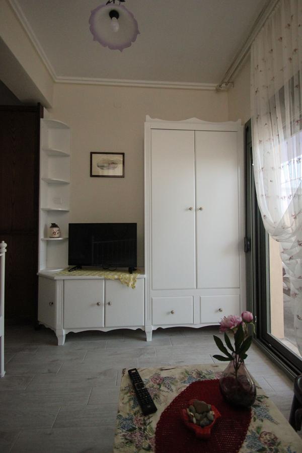 Angels Home Platanitis Bagian luar foto